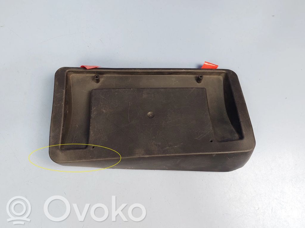Tesla Model 3 Numerio laikiklis 