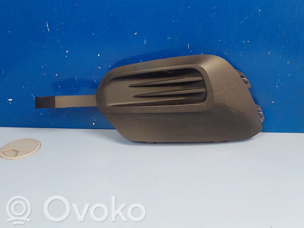 Toyota Proace Front fog light trim/grill 