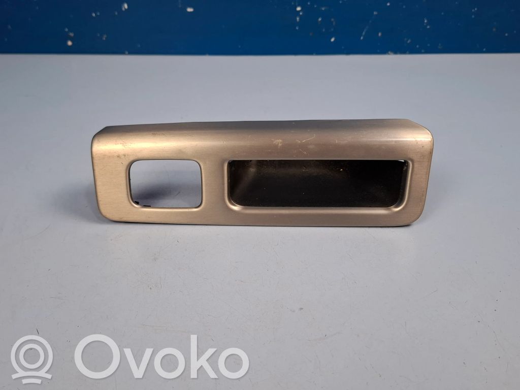 Volvo V50 Rear door window switch trim 