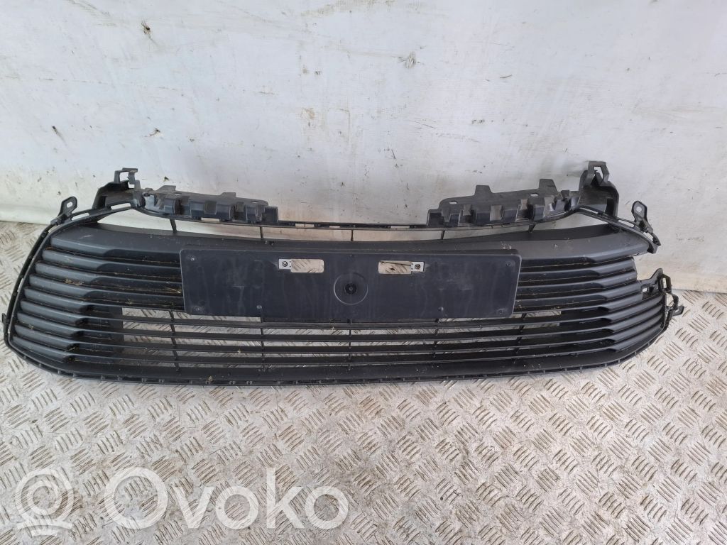 Toyota Corolla E210 E21 Front bumper lower grill 