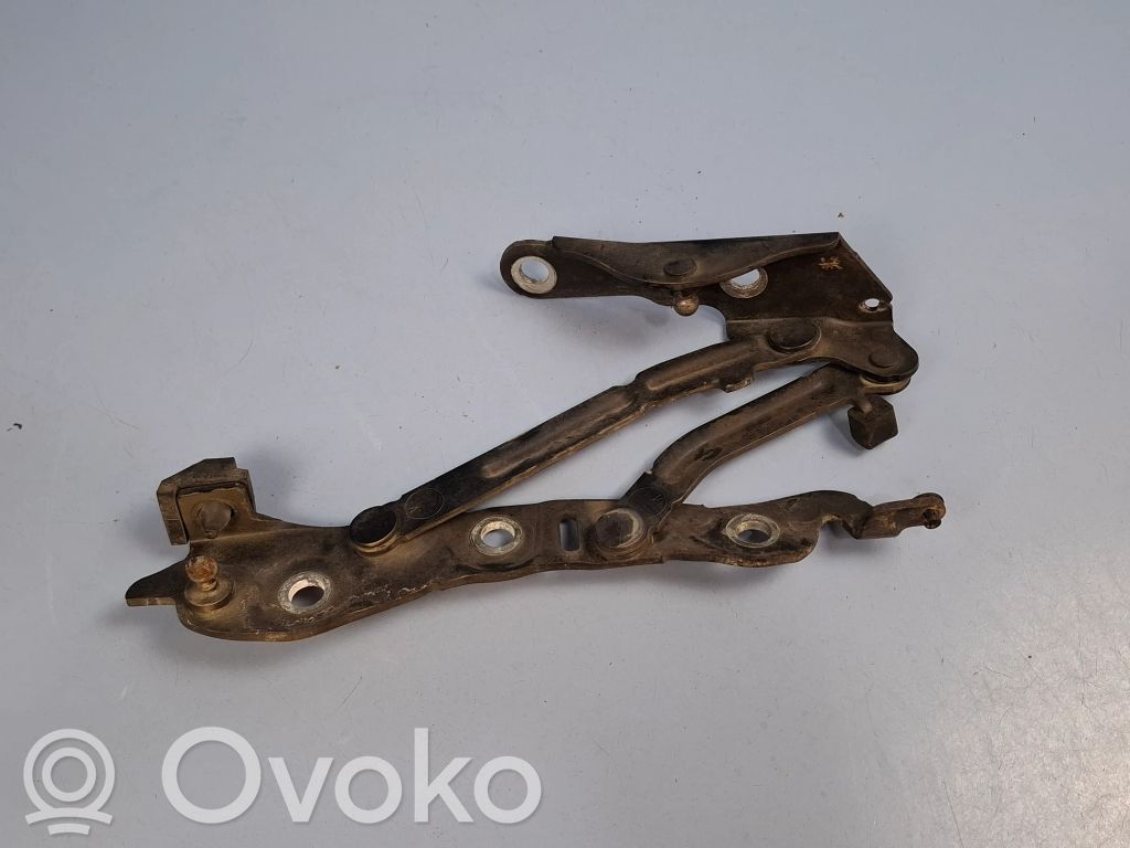 Volvo S60 Tailgate/trunk/boot hinge 
