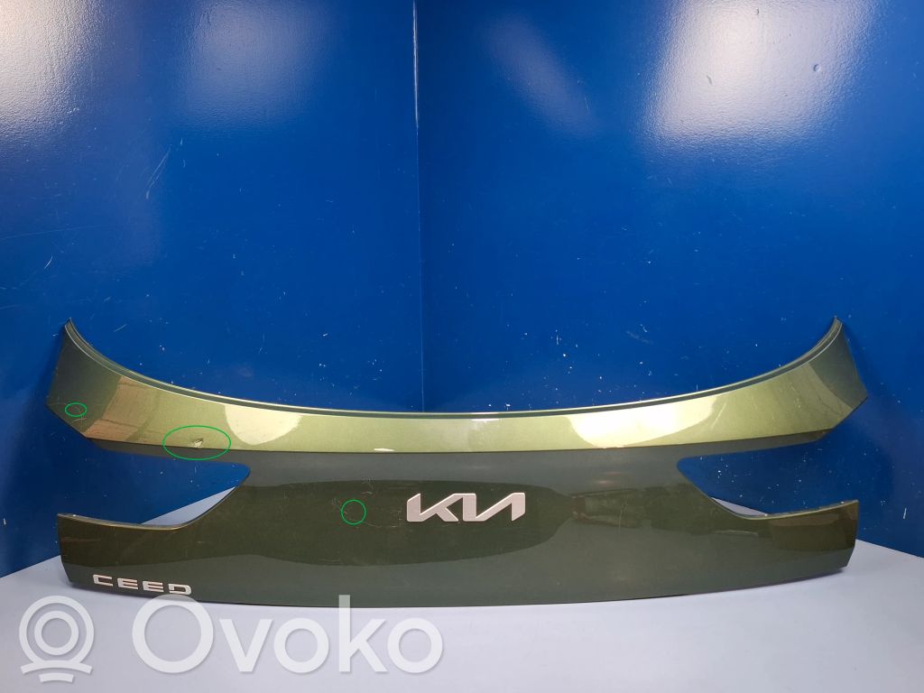 KIA Ceed Tailgate trim 