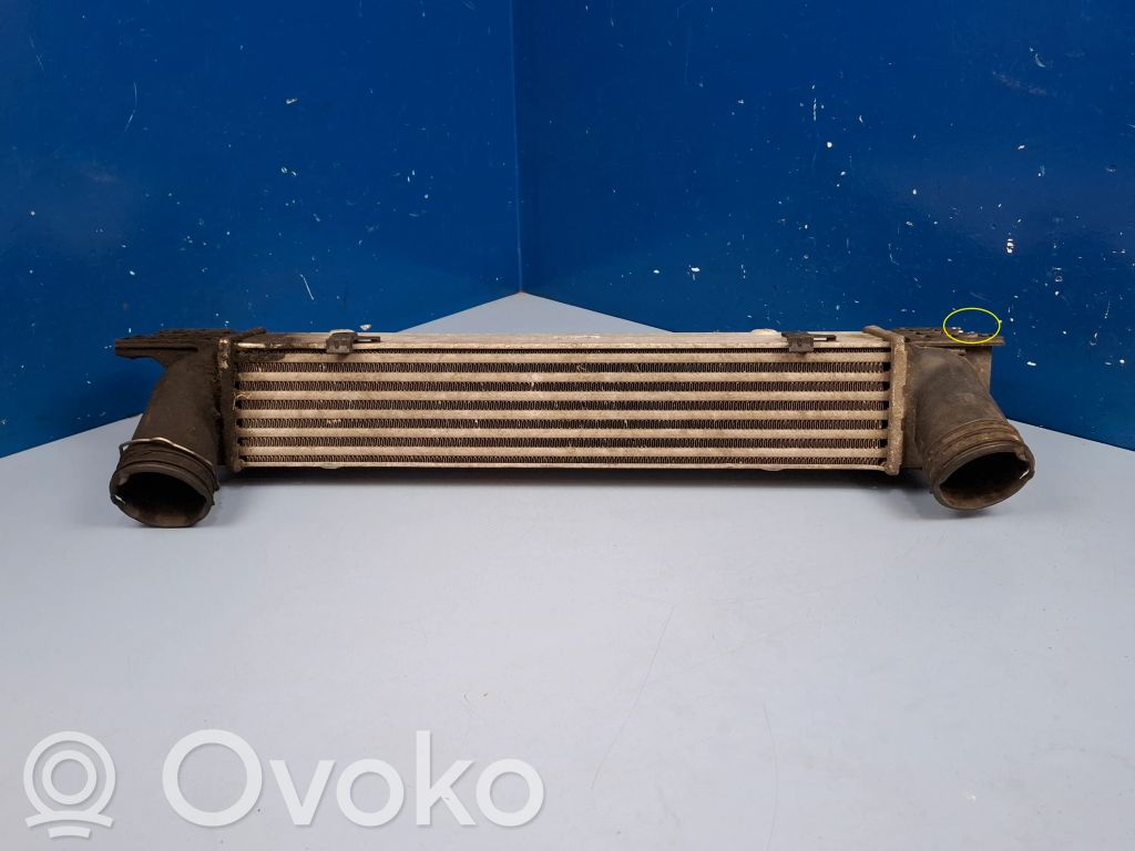 BMW 1 E81 E87 Interkūlerio radiatorius 