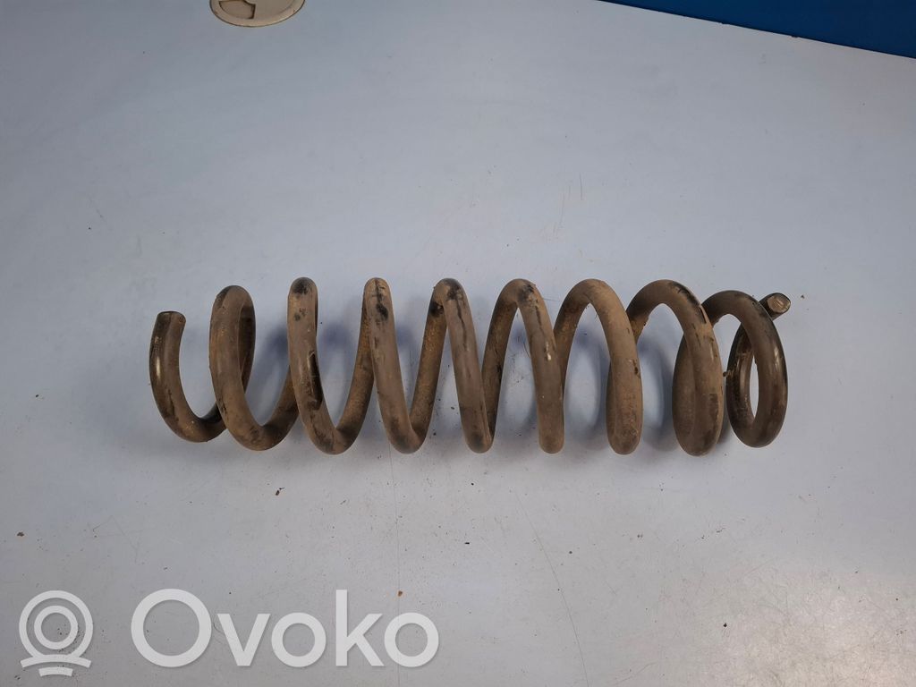 BMW 3 F30 F35 F31 Galinė spyruoklė 