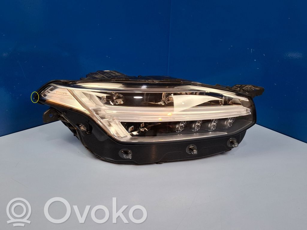 Volvo XC90 Scheinwerfer 