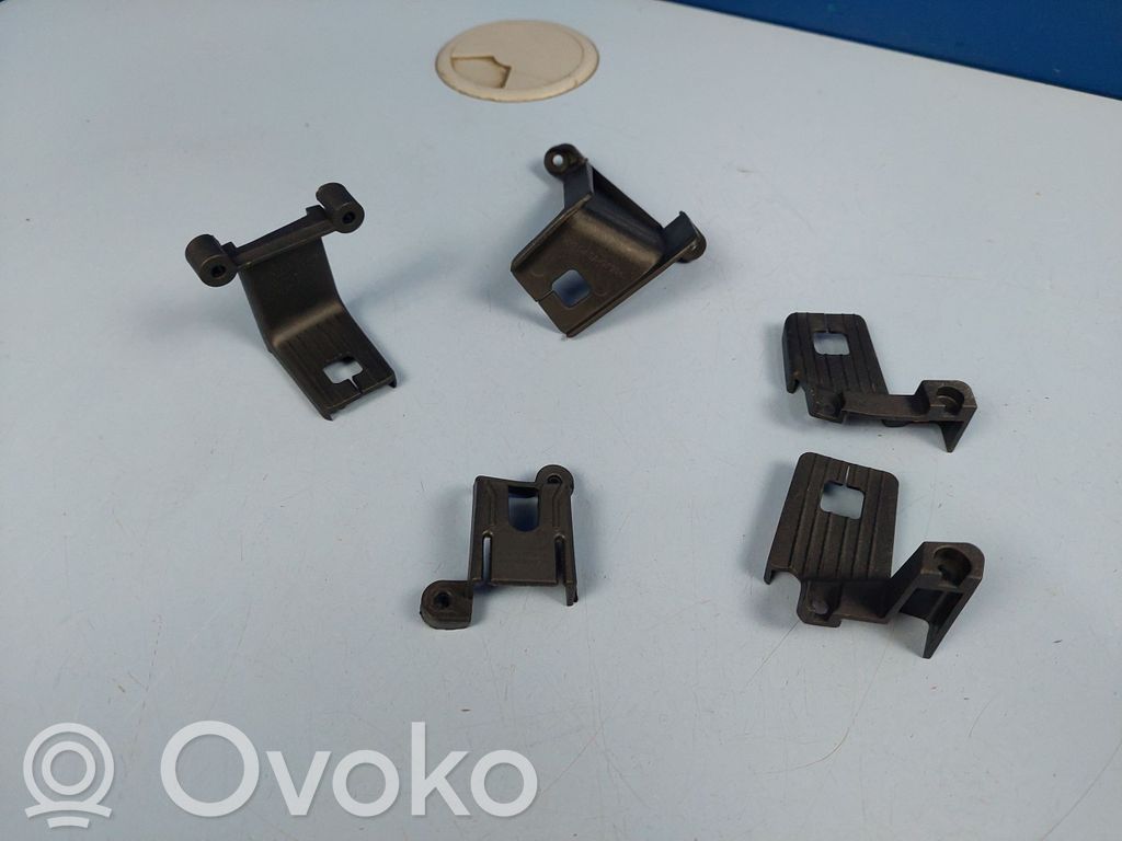 BMW X5 E70 Headlight/headlamp mounting bracket 
