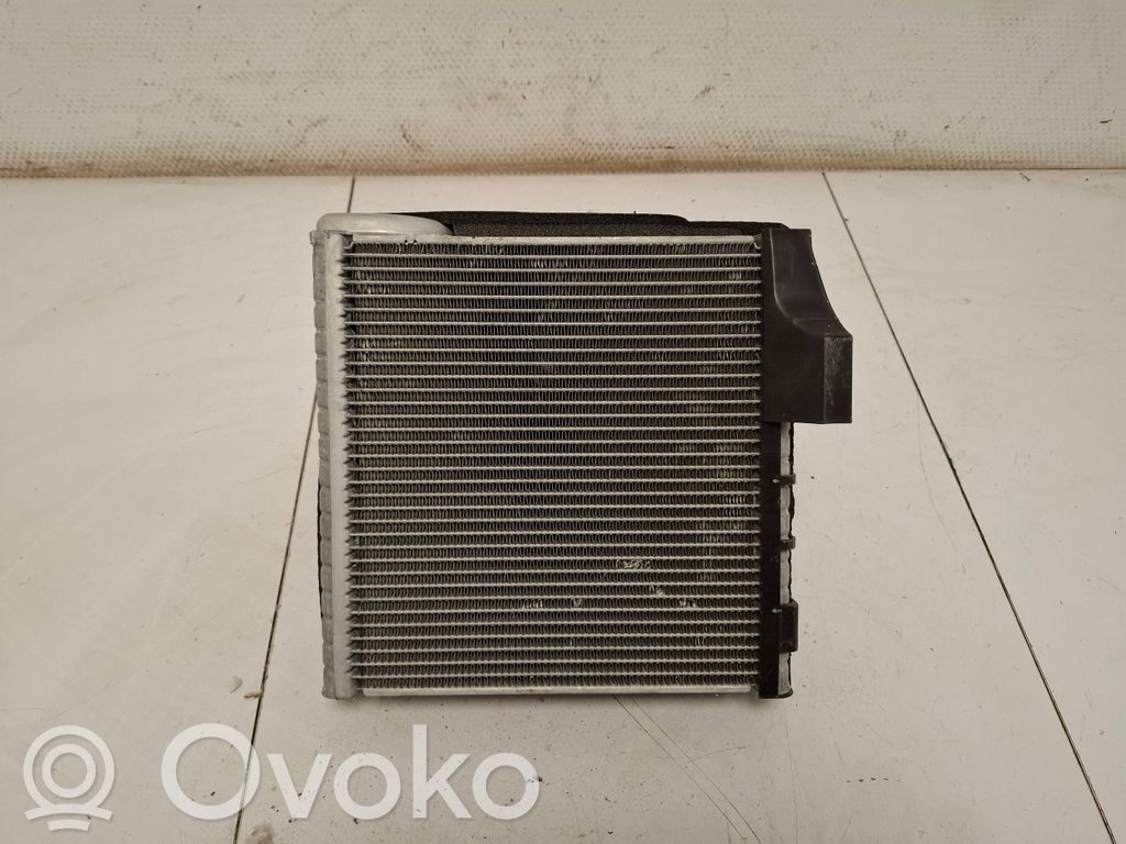Volkswagen Golf V Condenseur de climatisation 