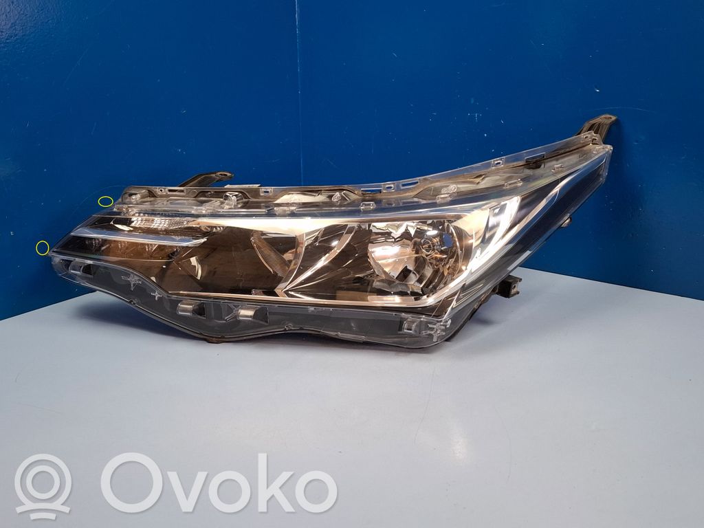 Toyota Corolla E160 E170 Scheinwerfer 