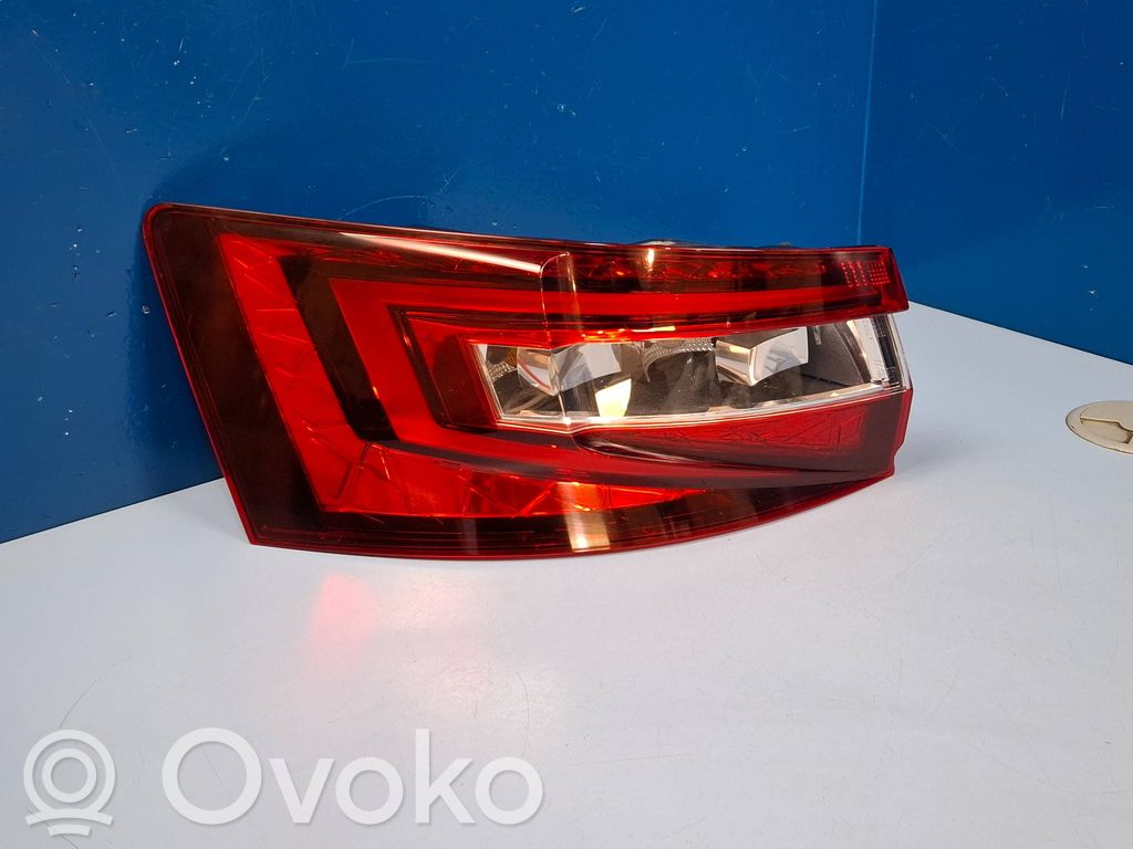 Skoda Superb B8 (3V) Lampa tylna 