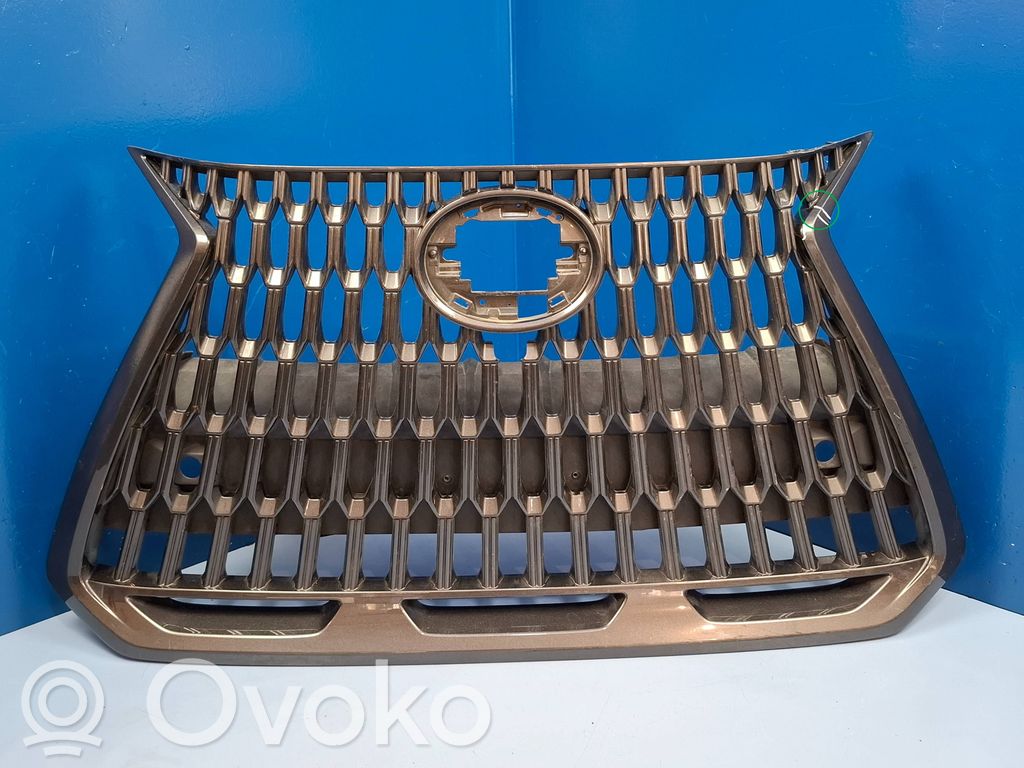 Lexus NX Etupuskurin ylempi jäähdytinsäleikkö 