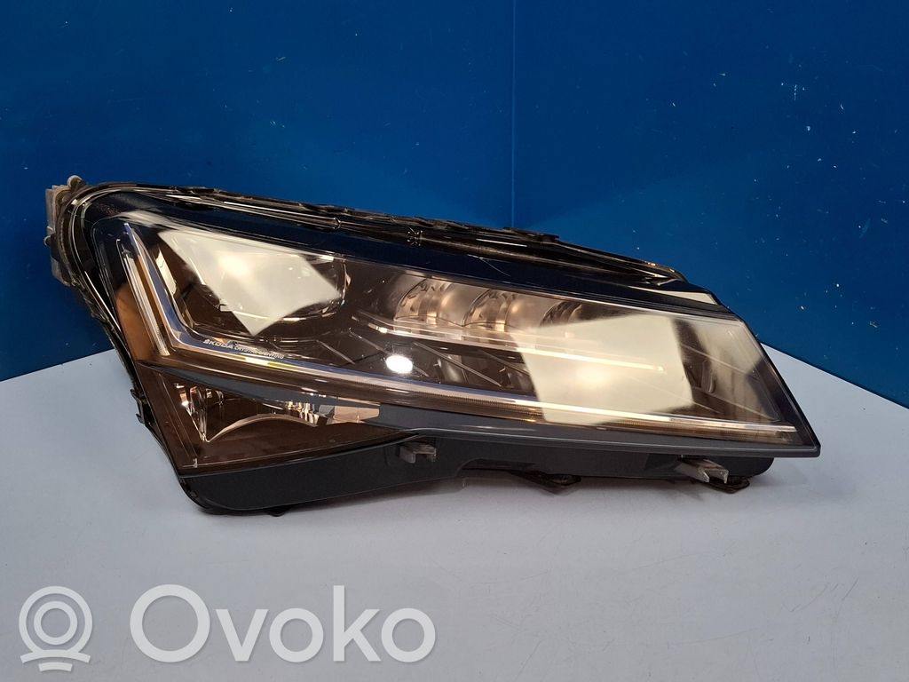 Skoda Superb B8 (3V) Scheinwerfer 