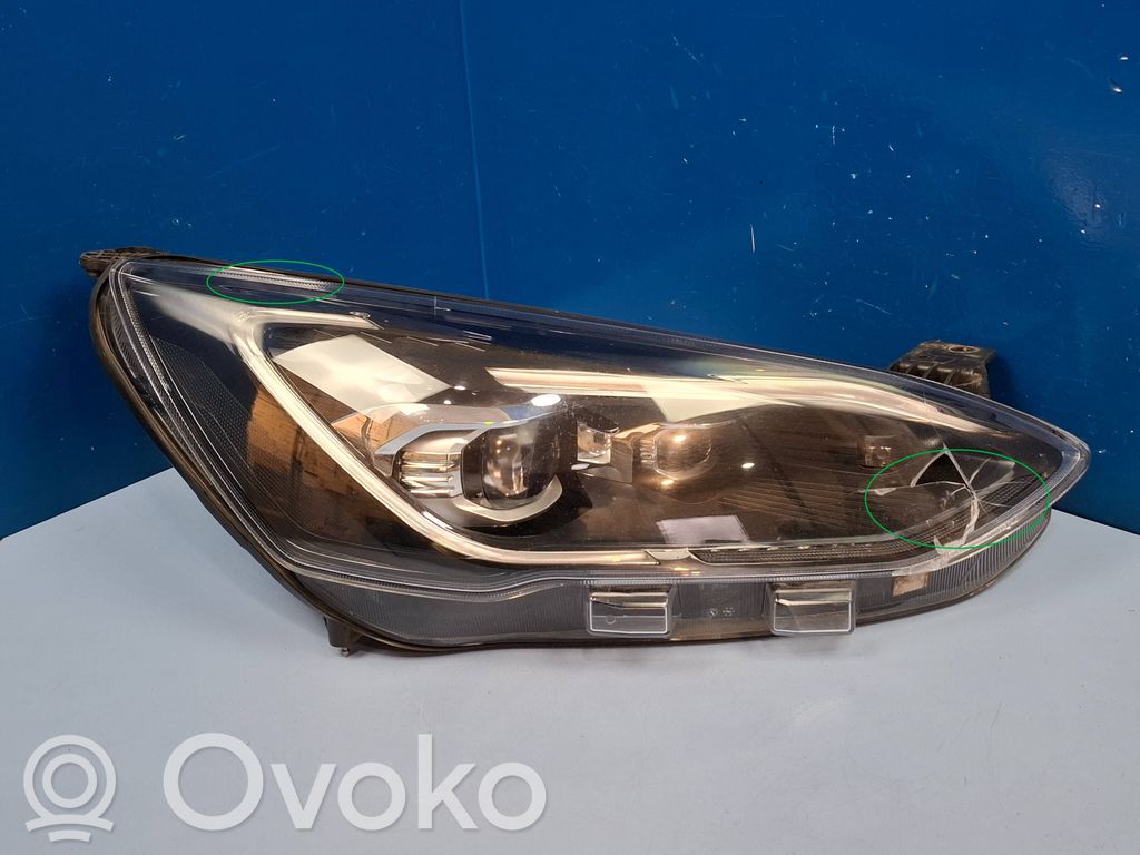 Ford Focus Headlight/headlamp 