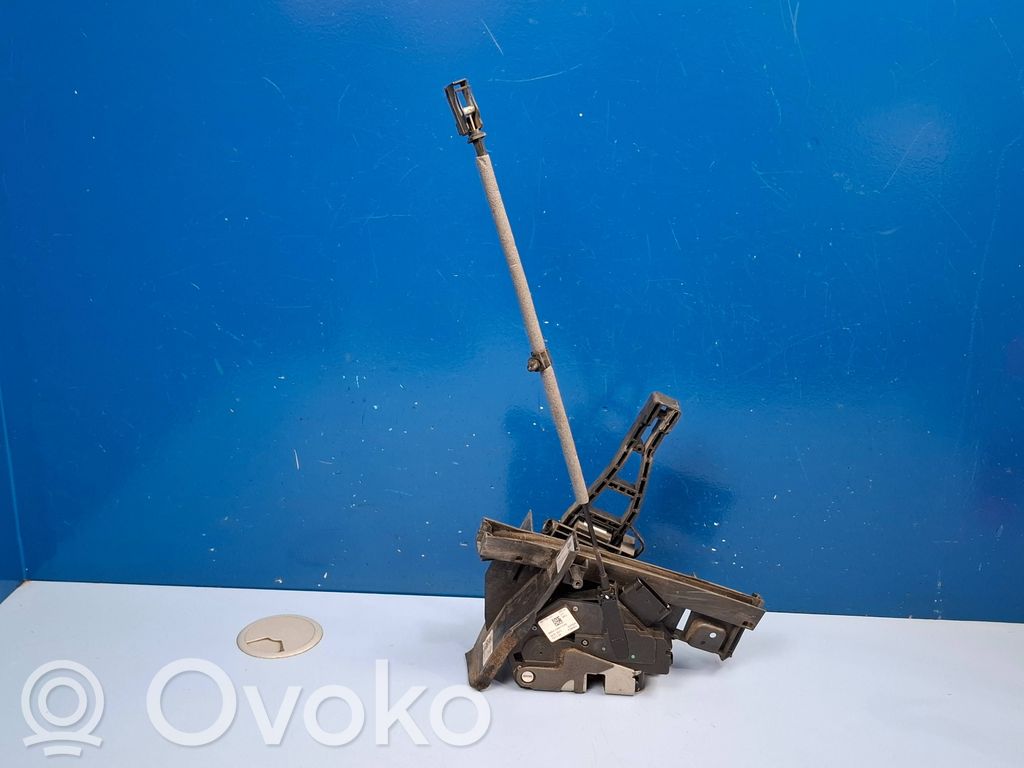 Ford Focus Aizmugurē slēdzene 