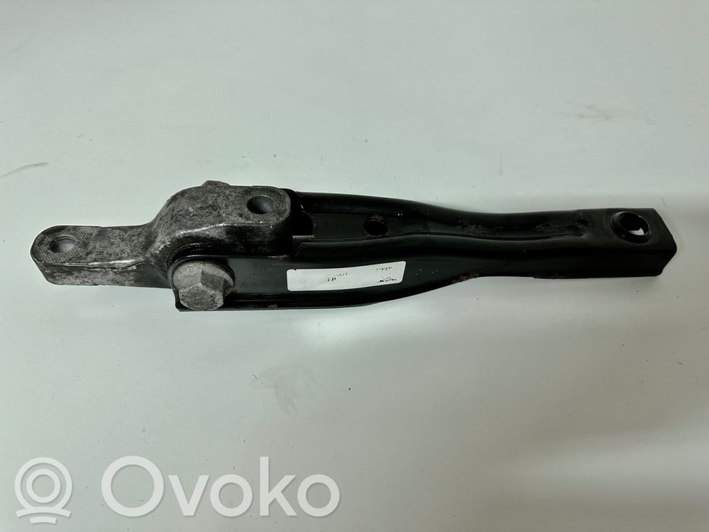 Volkswagen Golf VII Engine mount bracket 