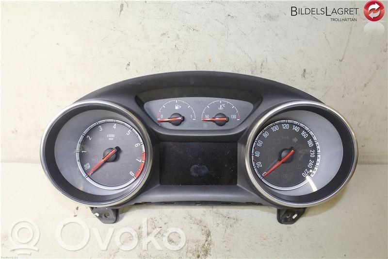 Opel Astra K Vitezometru (grup de instrumente) 