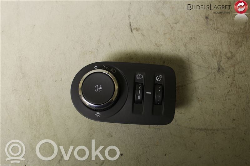 Opel Corsa E Interruptor de luz 