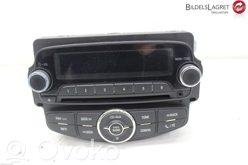Chevrolet Aveo Radio/CD/DVD/GPS head unit 