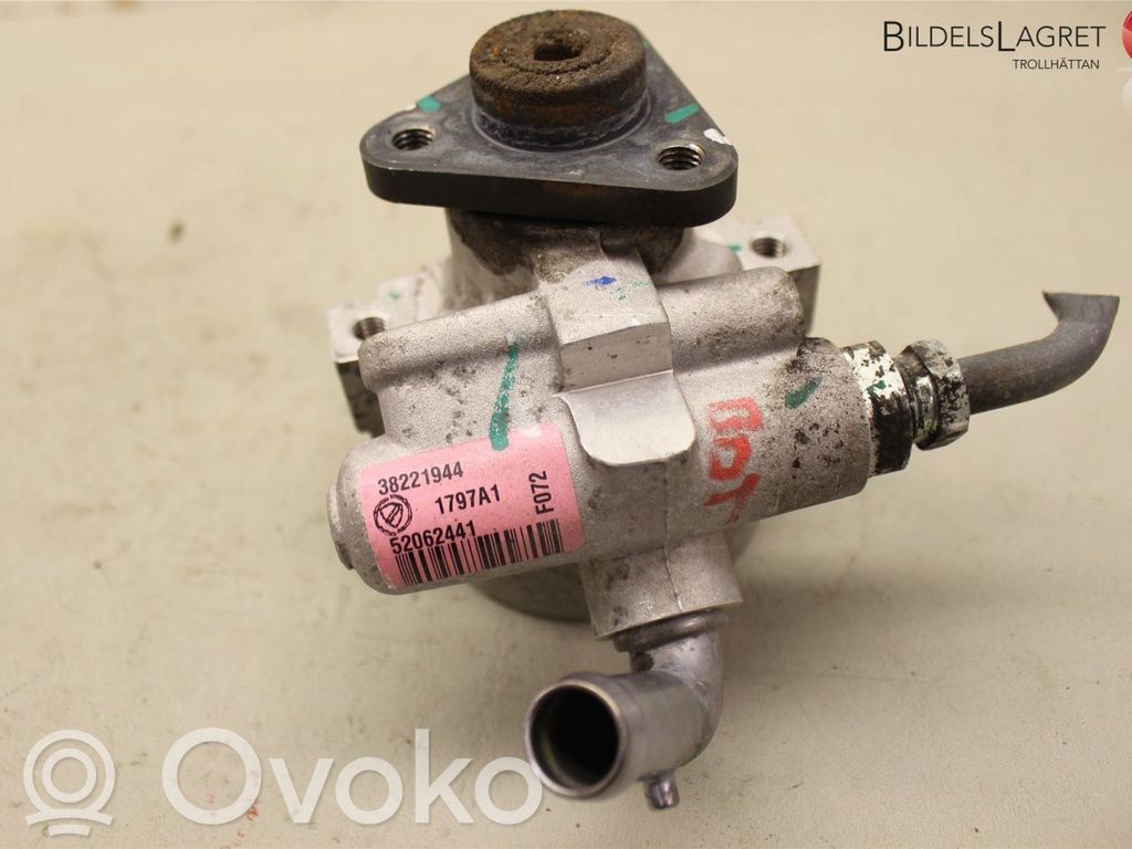 Opel Combo D Power steering pump 