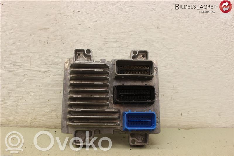 Opel Astra J Injection control unit/module 