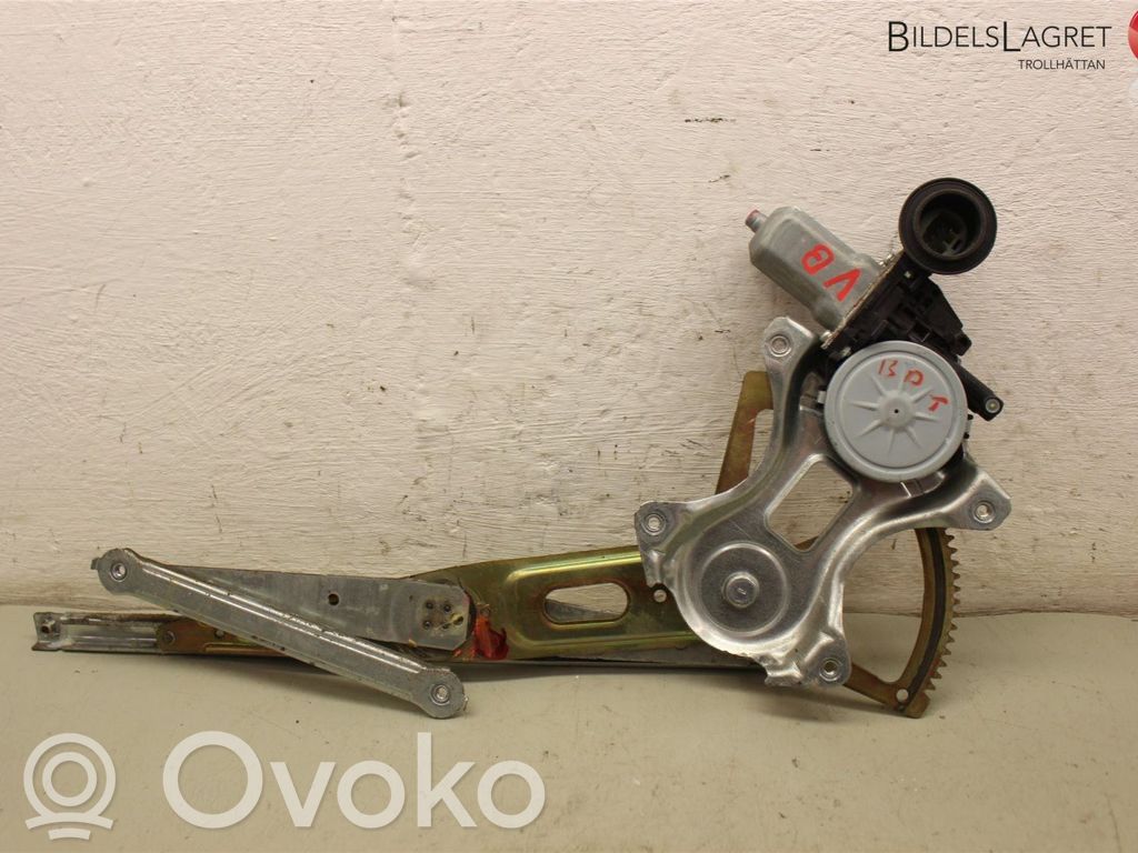 Toyota Prius (NHW20) Takaoven ikkunan nostin moottorilla 