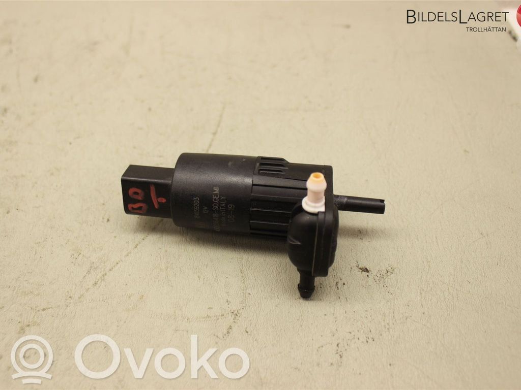 Opel Crossland X Windscreen/windshield washer pump 