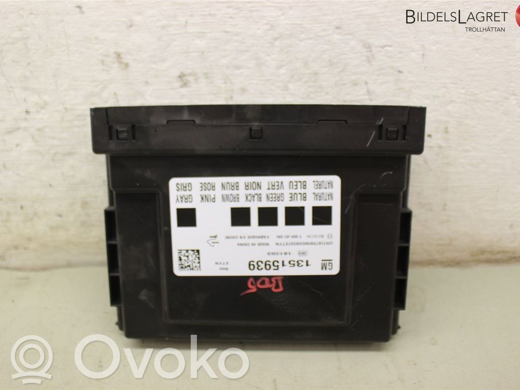 Opel Corsa E Comfort/convenience module 