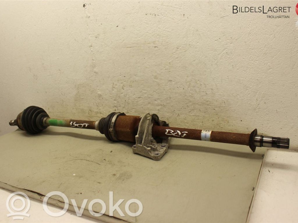 Opel Combo D Priekinis pusašis 