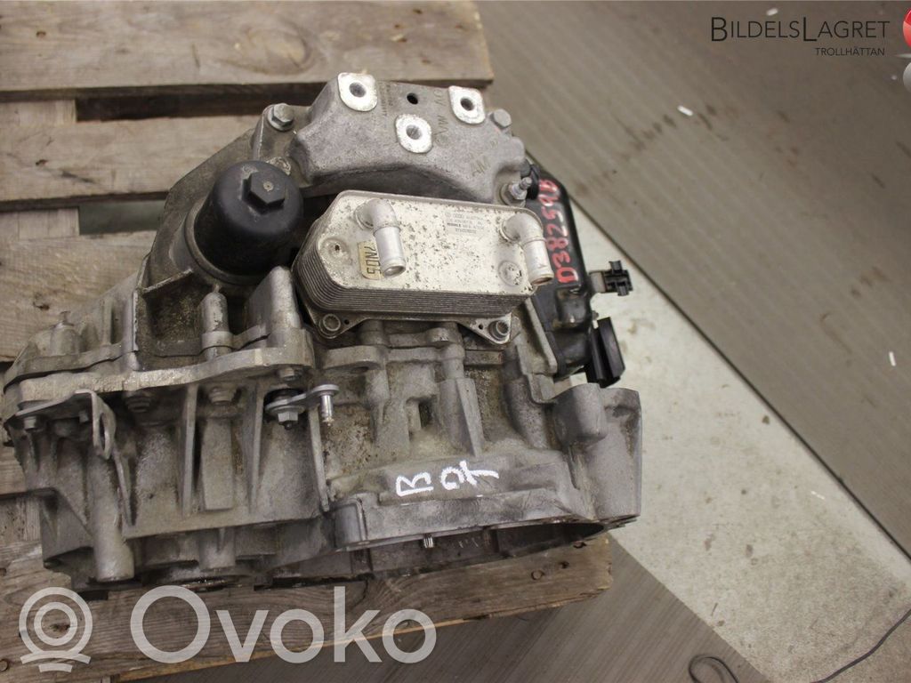 Volkswagen PASSAT B7 Caja de cambios automática 