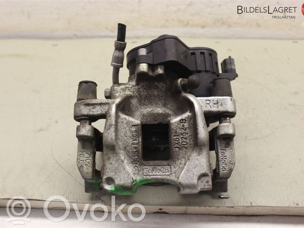 Ford Focus Задний суппорт 