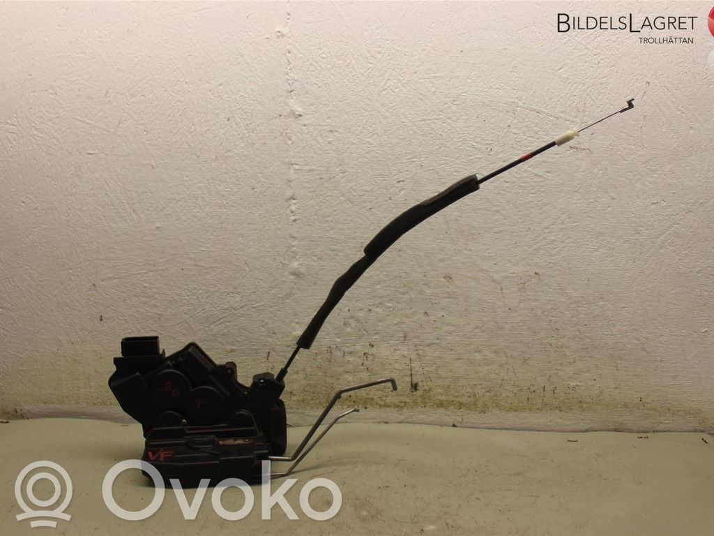 Mazda 5 Front door lock 