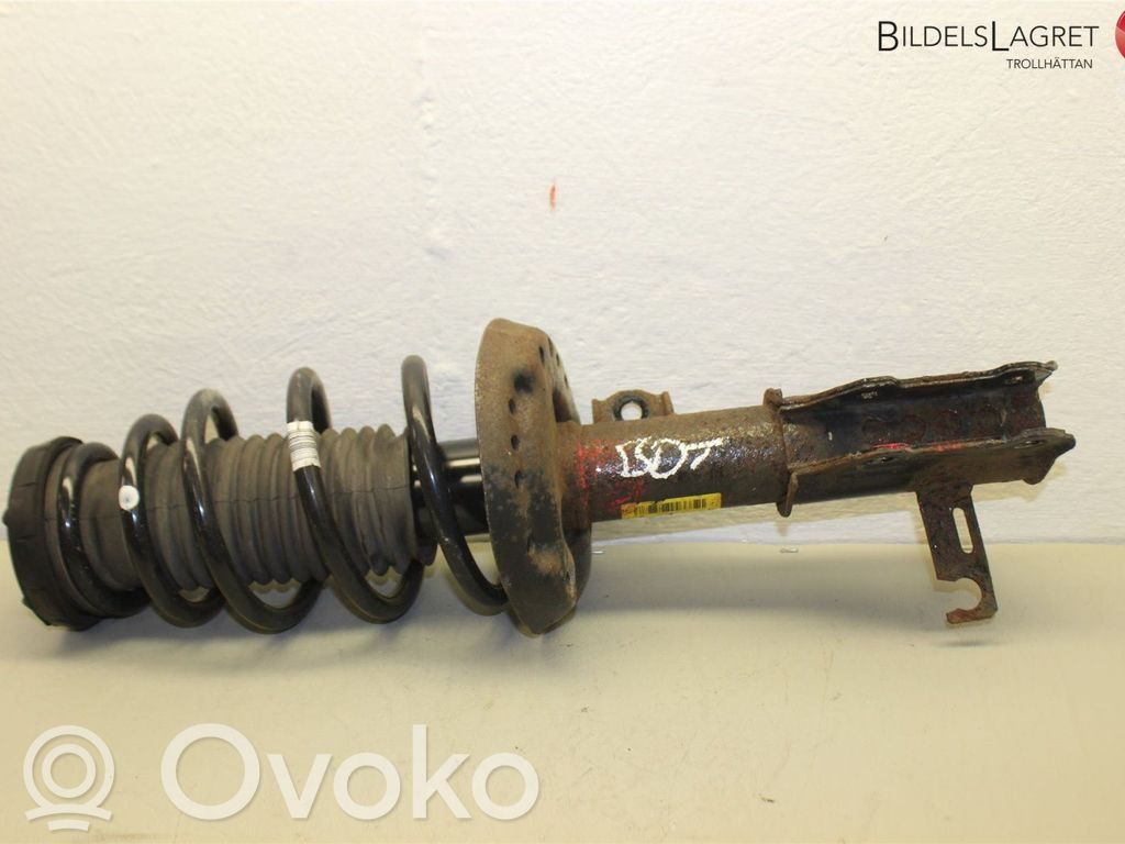 Opel Zafira C Ansamblu amortizor cu arc față 