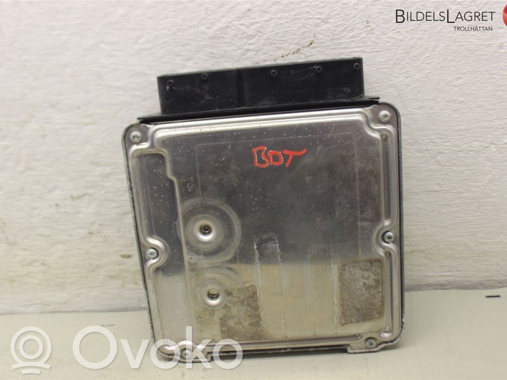 Volkswagen Golf V Unité de commande / module d'injection 