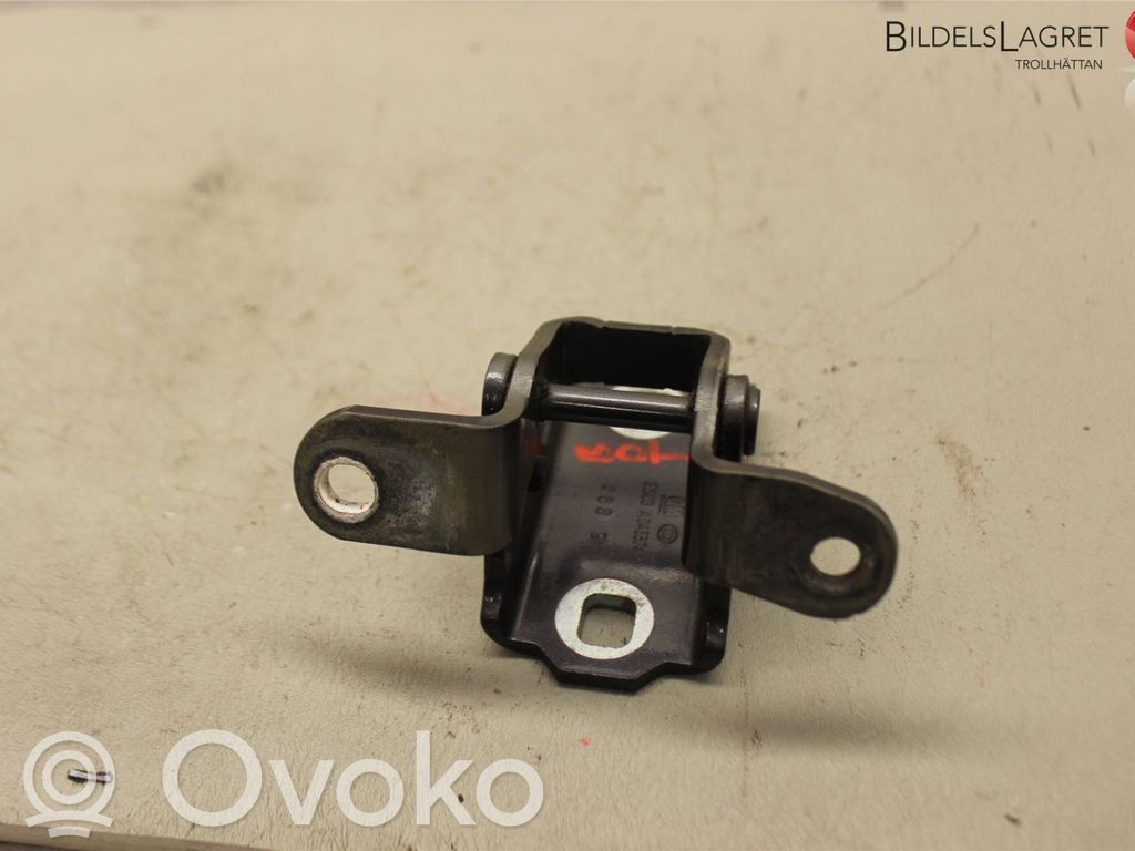 Saab 9-5 Front door lower hinge 