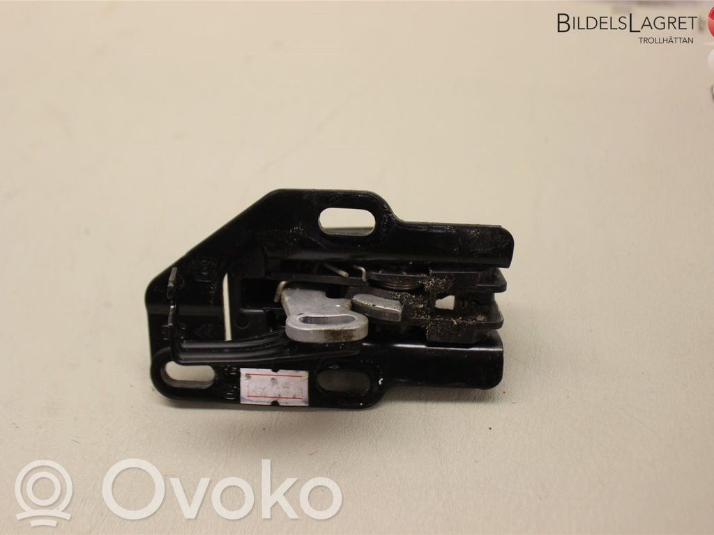 Peugeot Partner Rear door lock 