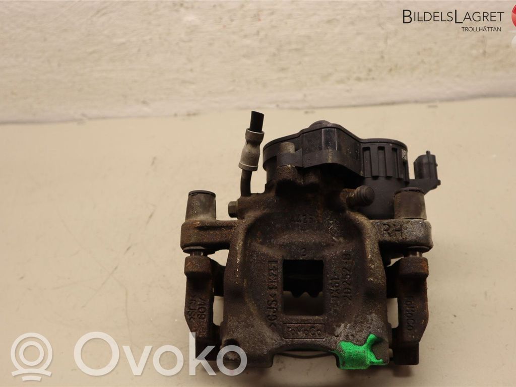 Ford Focus Задний суппорт 