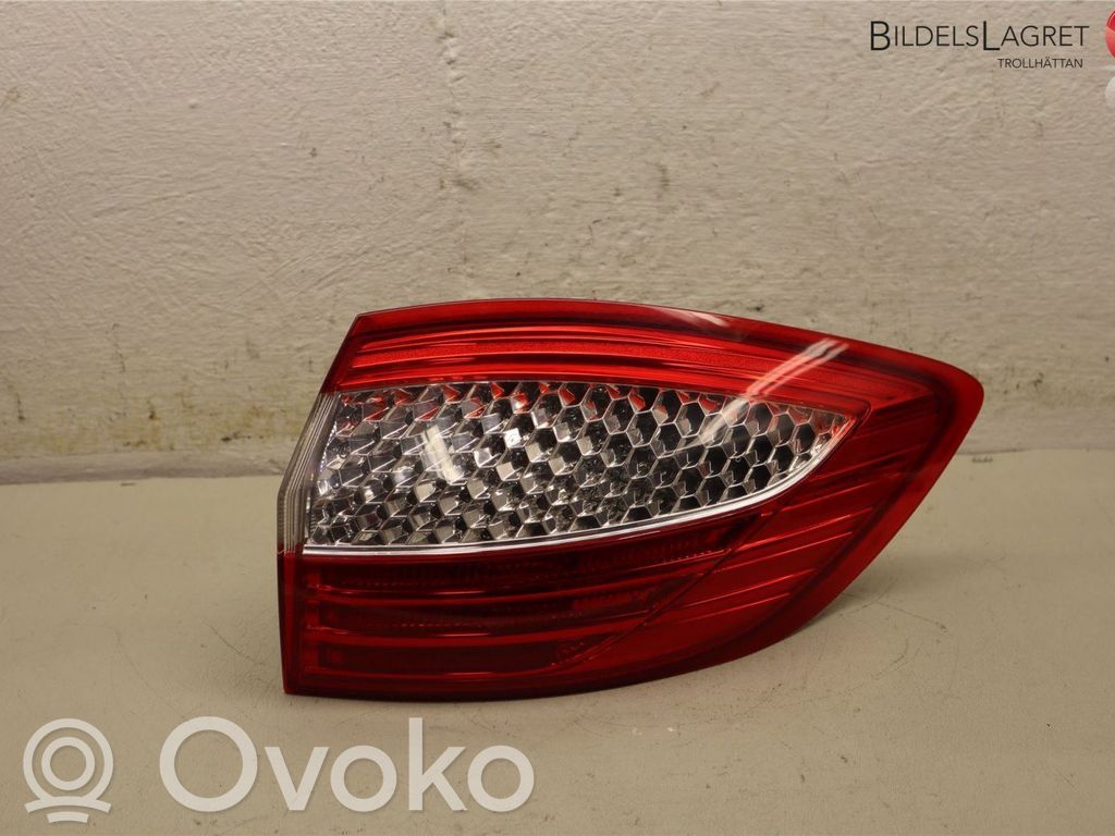 Ford Mondeo MK IV Lampa tylna 