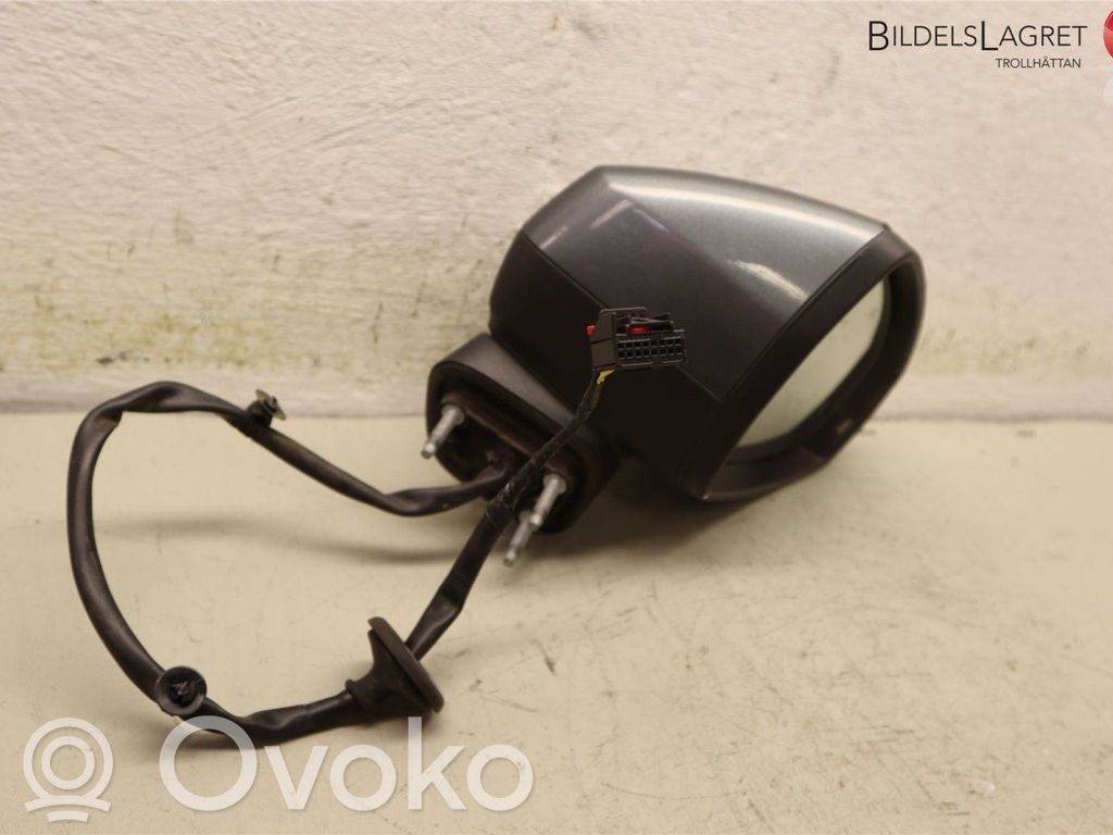 Audi A3 S3 8V Elektryczne lusterko boczne drzwi przednich 