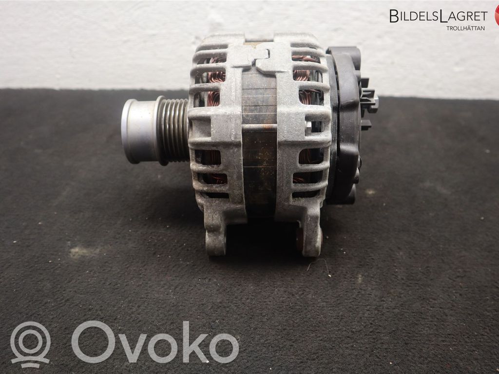 Volkswagen Golf VII Alternator 