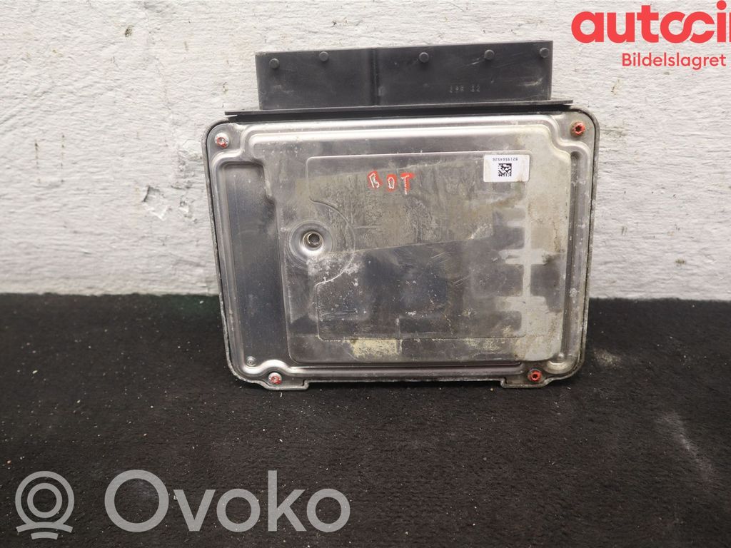 Volkswagen PASSAT B7 Unité de commande / module d'injection 
