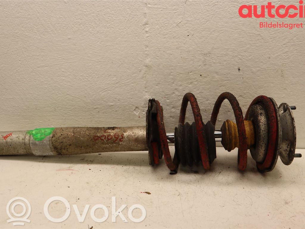BMW 5 E60 E61 Priekinis amortizatorius su spyruokle 