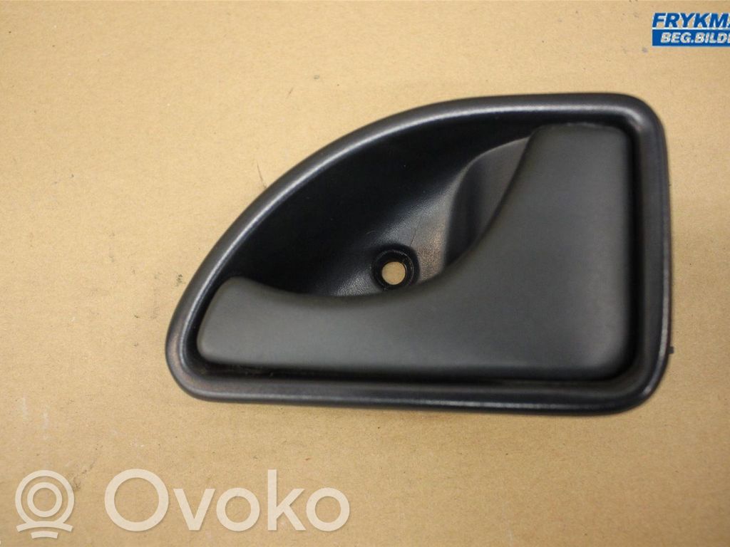 Renault Kangoo I Manecilla interna puerta delantera 