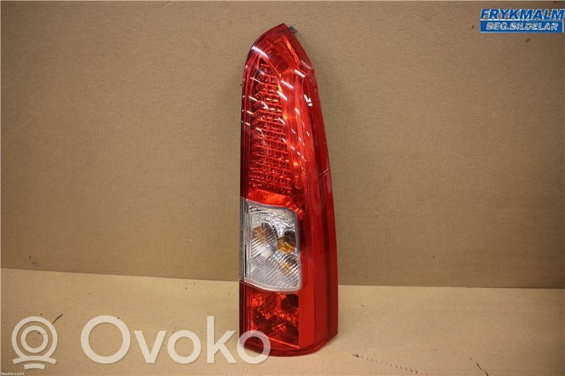 Volvo XC70 Aizmugurējais lukturis virsbūvē 