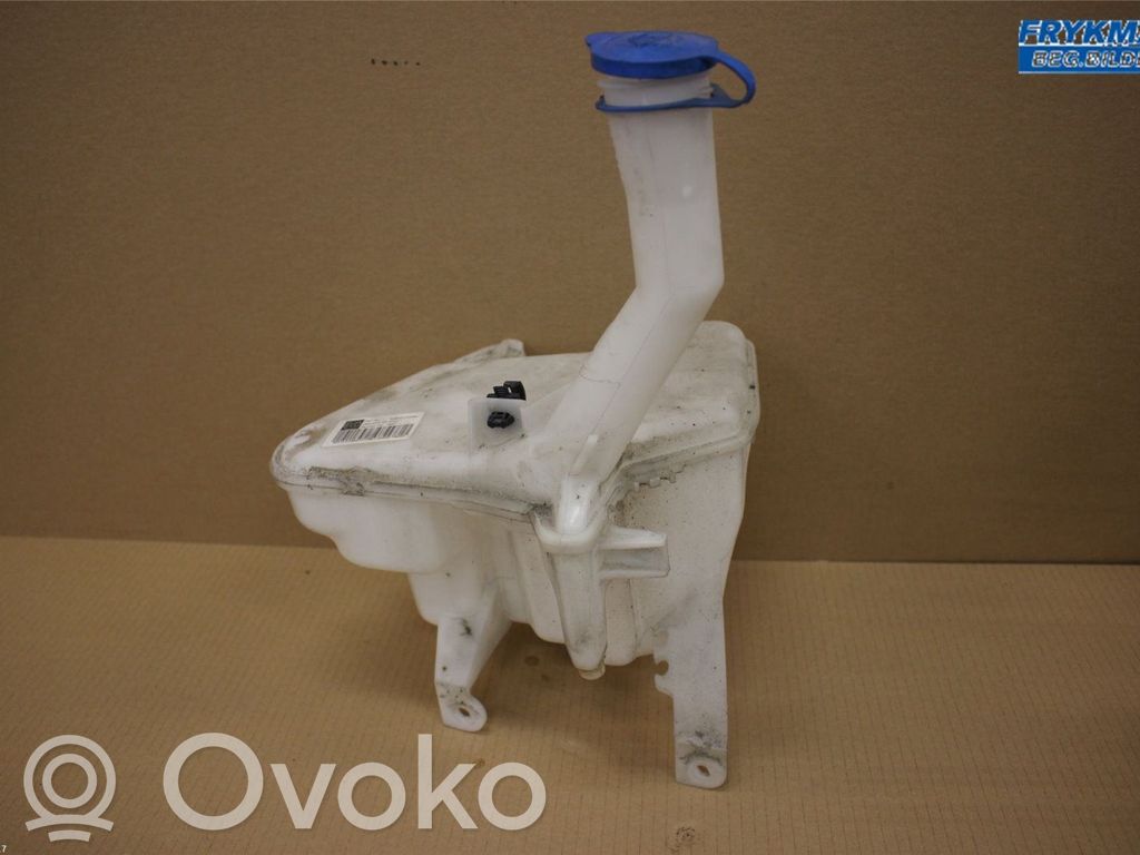 Toyota Yaris Zbiornik płynu do spryskiwaczy szyby przedniej / czołowej 