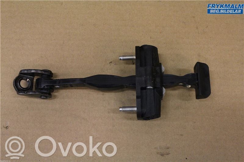 Ford Focus Etuoven pidätin 