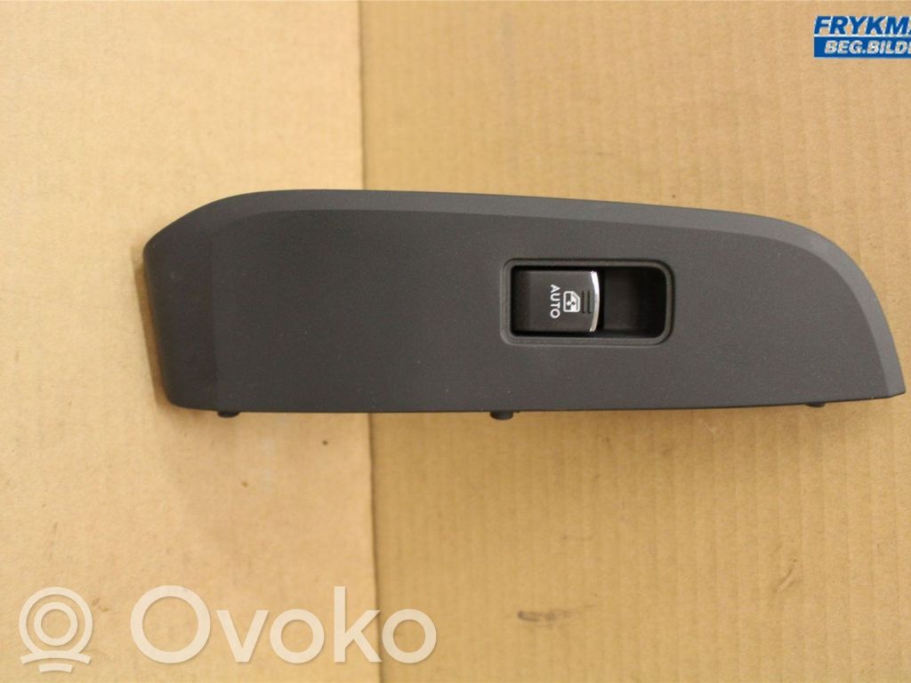 Subaru Outback (BS) Electric window control switch 