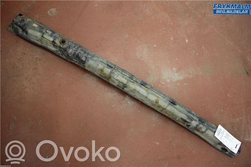 Citroen C5 Takapuskurin poikittaistuki 