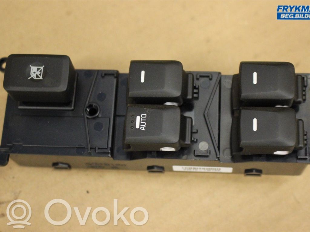 KIA Rio Interruptor del elevalunas eléctrico 