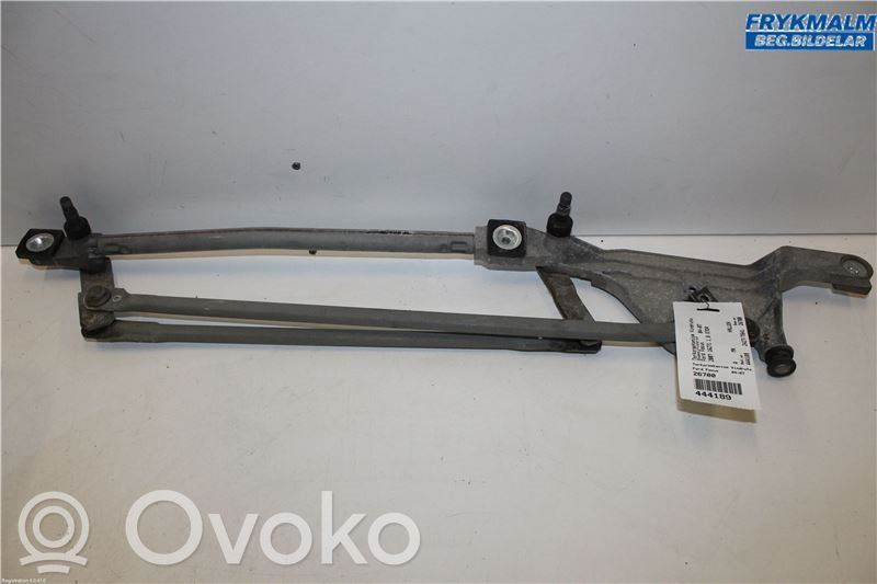 Ford Focus Front wiper linkage 