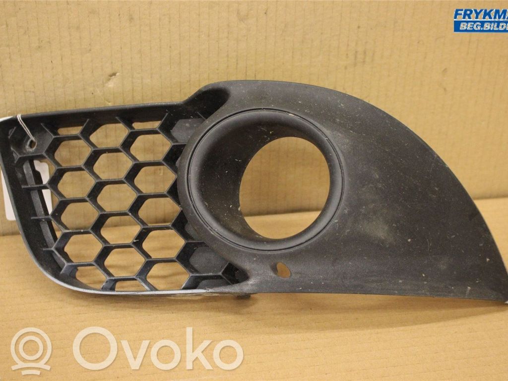 Mitsubishi Lancer X Grille antibrouillard avant 