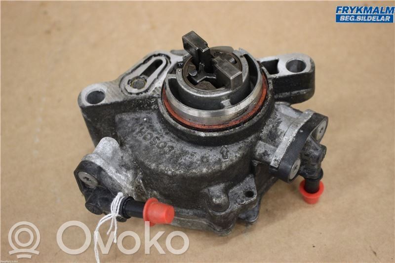 Ford Focus Vacuum pump 